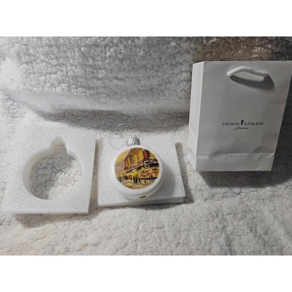 Thomas Kinkade Other - Brand New 2020 Thomas Kinkade Ornament A Christmas Wish 3.5" Round White Holiday